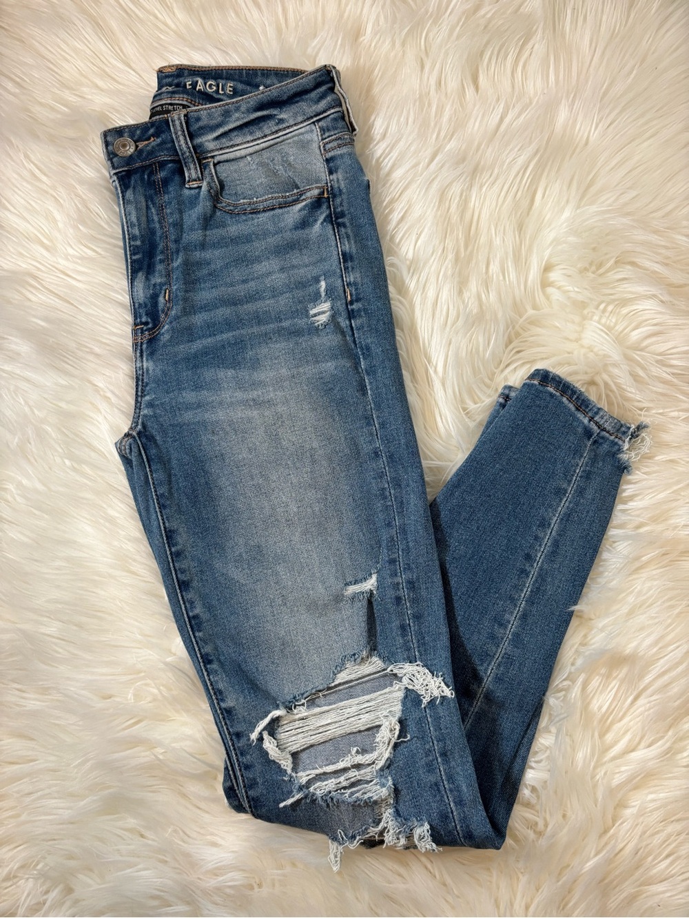 American Eagle Outfitters Women’s Distressed Blue High-Rise Skinny Jeans